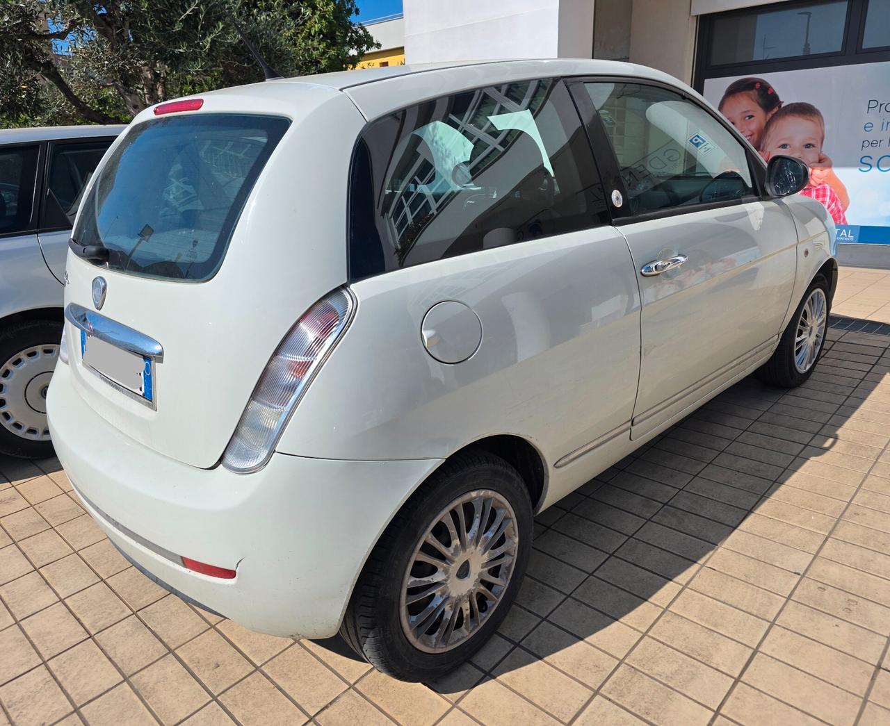 Lancia Ypsilon 1.4 Unyca Ecochic GPL