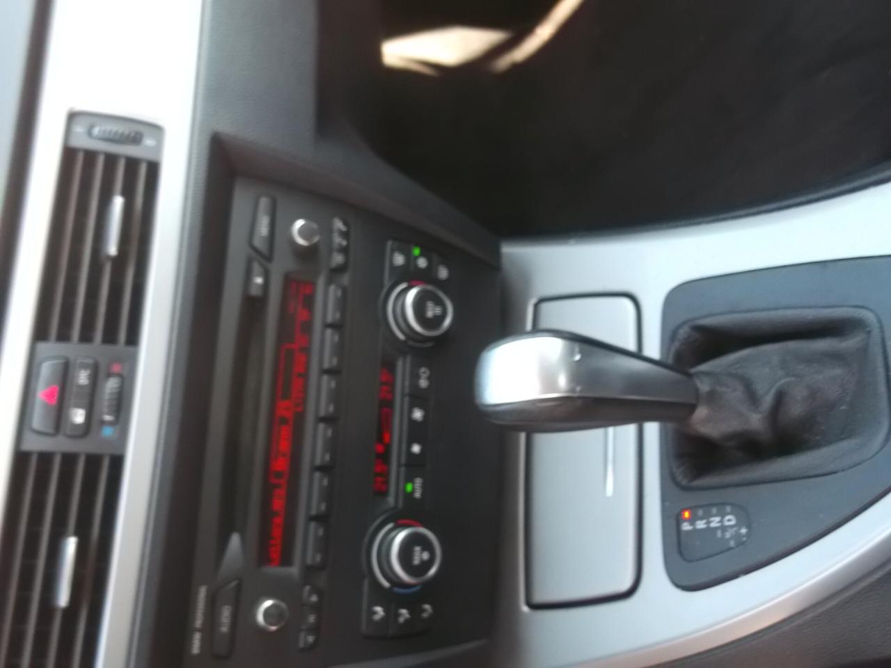 Bmw 320 320d cat Touring Attiva Automatica - 15