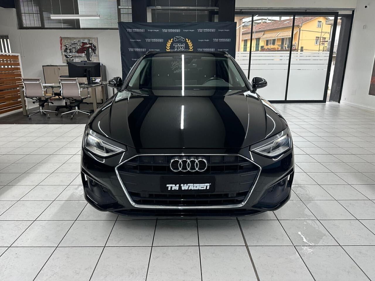 Audi A4 Avant 30 2.0 tdi 122cv s tronic
