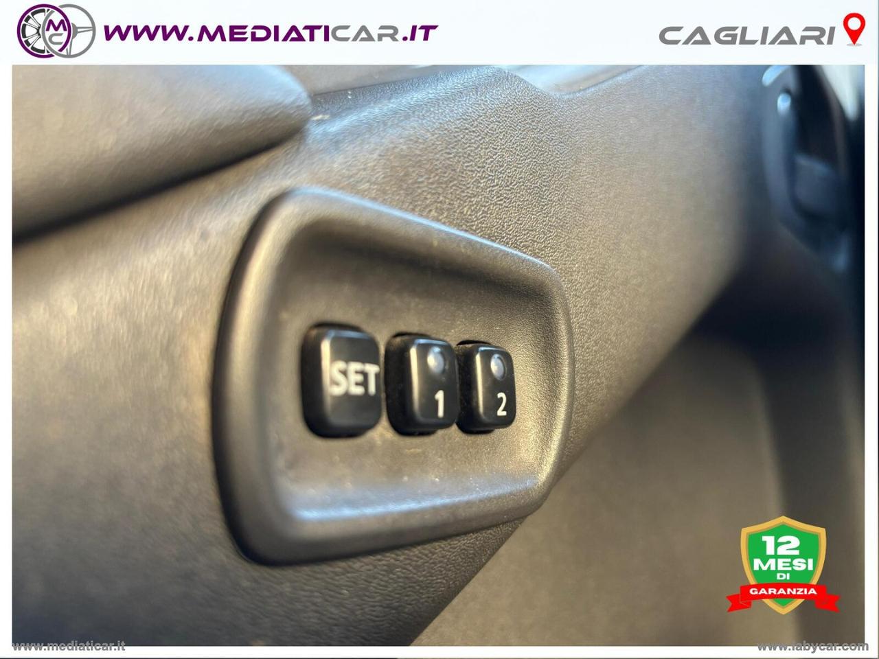 NISSAN Pathfinder 2.5 dCi SE