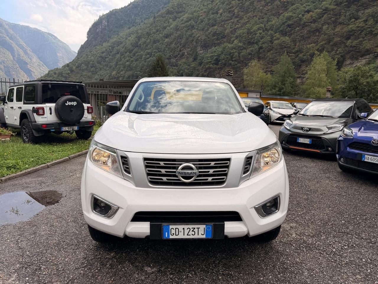 Nissan Navara 2.3 dCi 4WD King Cab Acenta