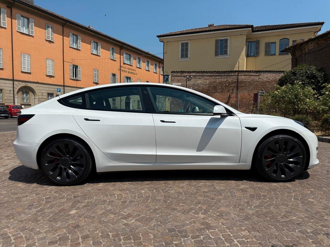 Tesla Model 3 Long Range Performance AWD