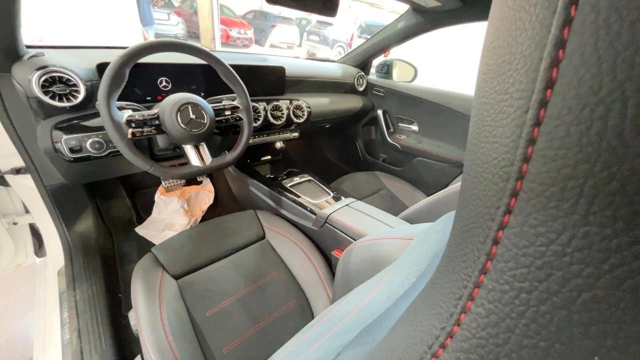 Mercedes-benz A 180 Automatic AMG Line Premium