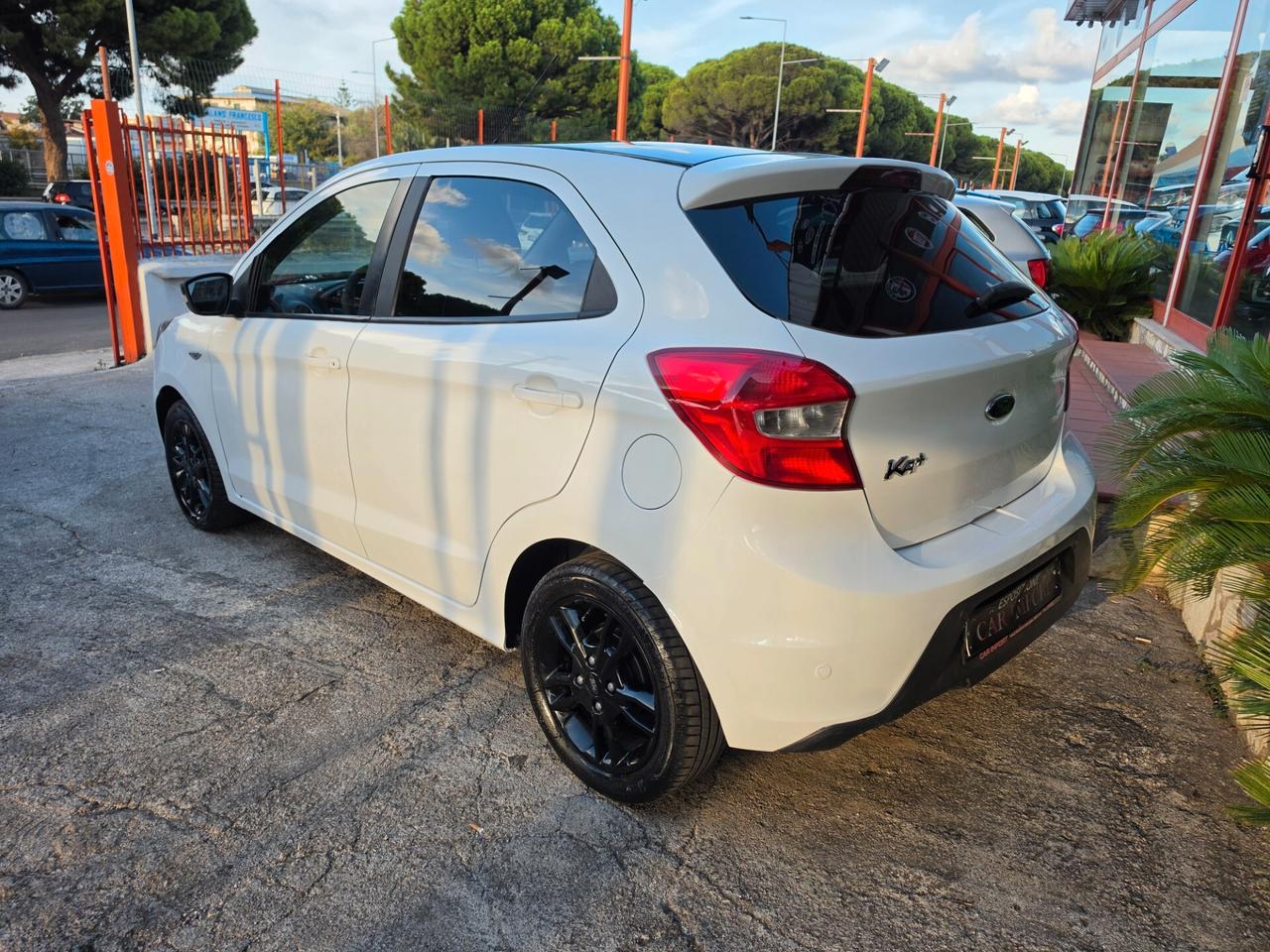 Ford Ka+ 5 porte 1,2 benzina 06/2017 cv85