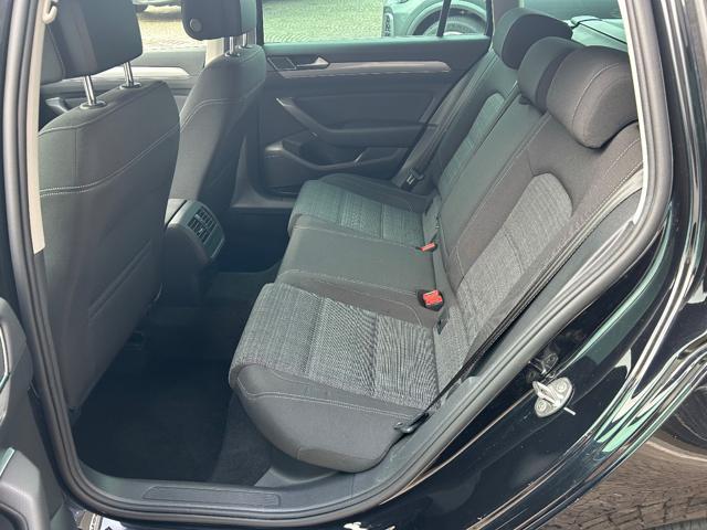 VOLKSWAGEN Passat Variant 2.0 TDI SCR EVO DSG Business