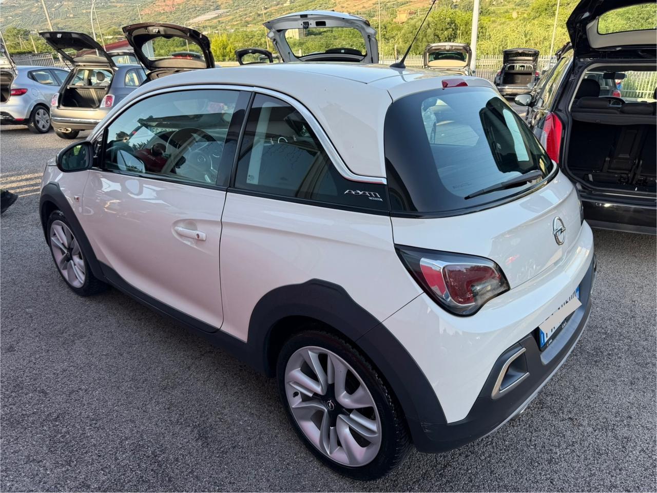 Opel Adam Rocks 1.2 70 CV