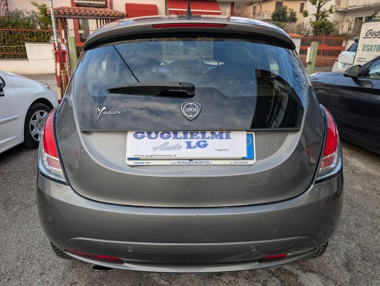 Lancia Ypsilon 1.2 69 CV 5 porte Gold