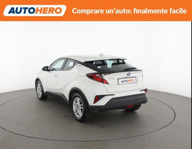 TOYOTA C-HR 1.8 Hybrid E-CVT Business