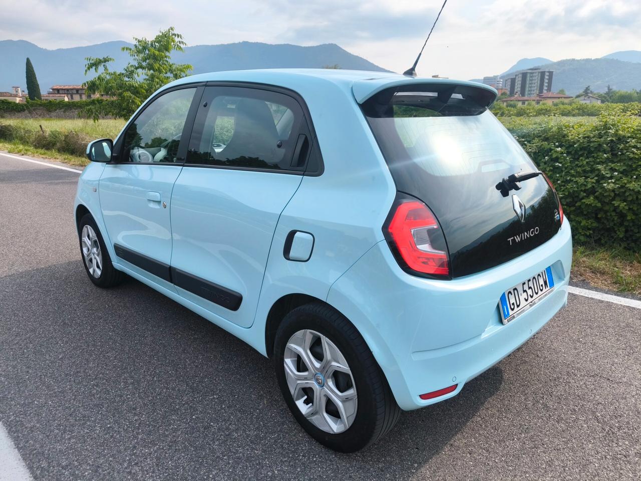TWINGO ZEN ELETRIC-KM 48000-UNIPROPRIETARIO