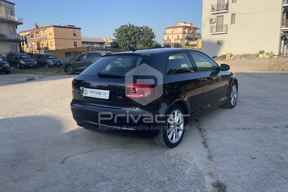 AUDI A3 1.6 TDI 105 CV CR Ambition