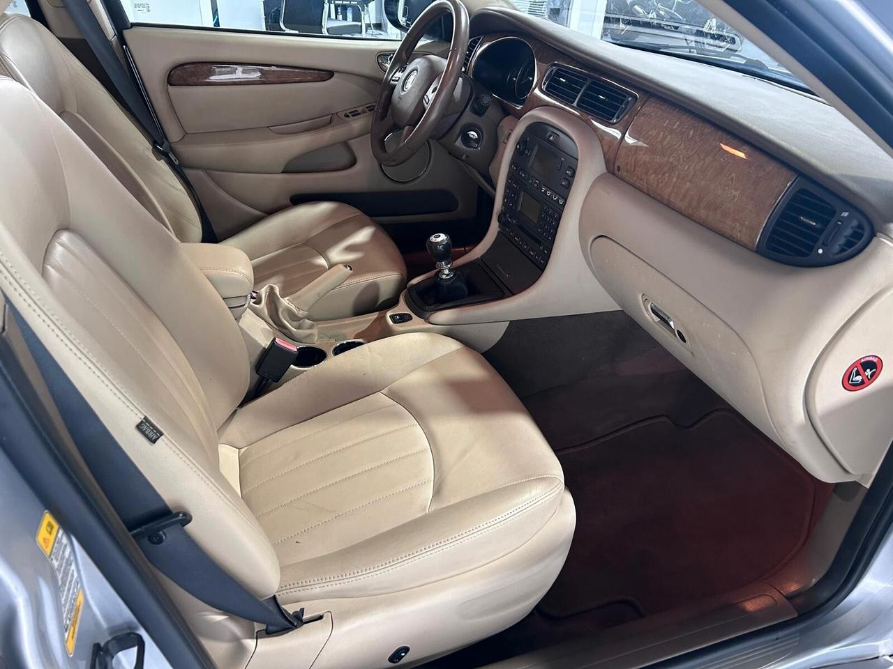 Jaguar X-Type 2.2D cat Wagon Executive
