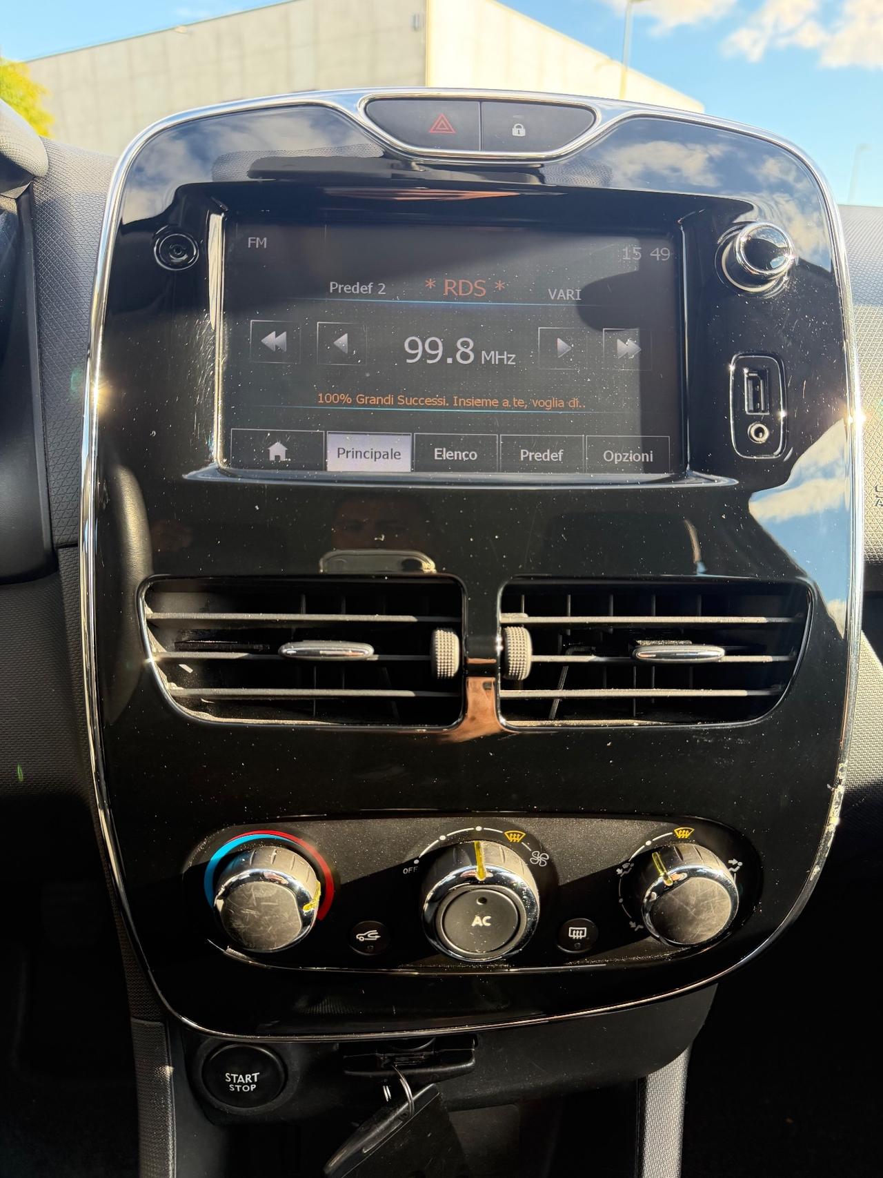 Renault Clio .