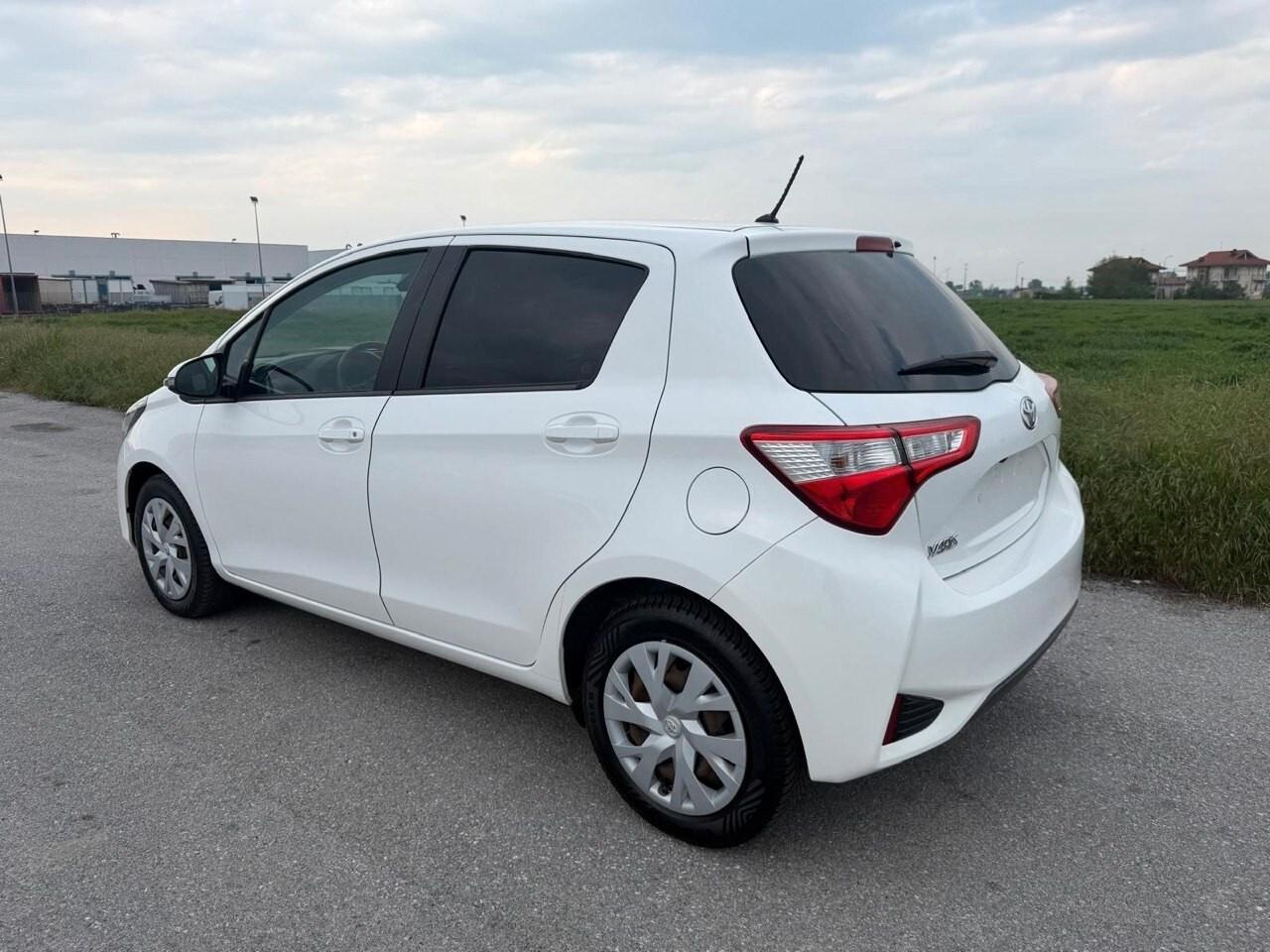 Toyota Yaris 1.0 5 porte Dynamic