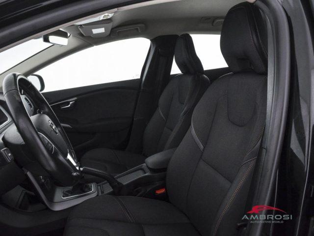 VOLVO V40 Cross Country D2 Business Plus