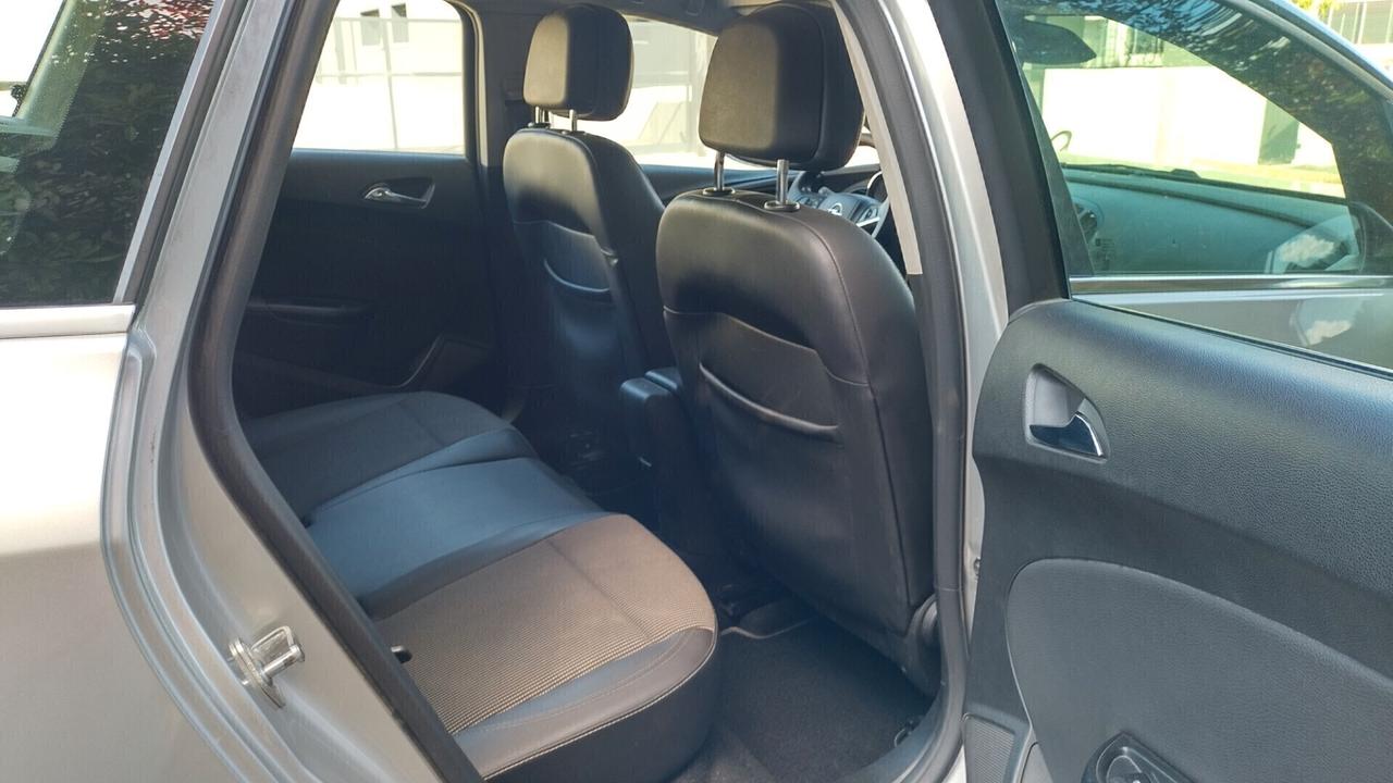 Opel Astra 1.4 Turbo 140CV GPL Sport Tourer