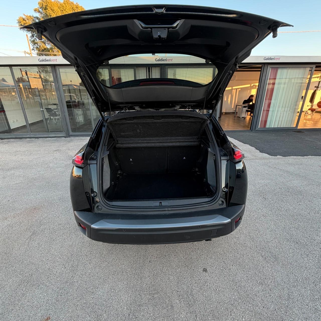 Peugeot 2008 PureTech 100 S&S Allure