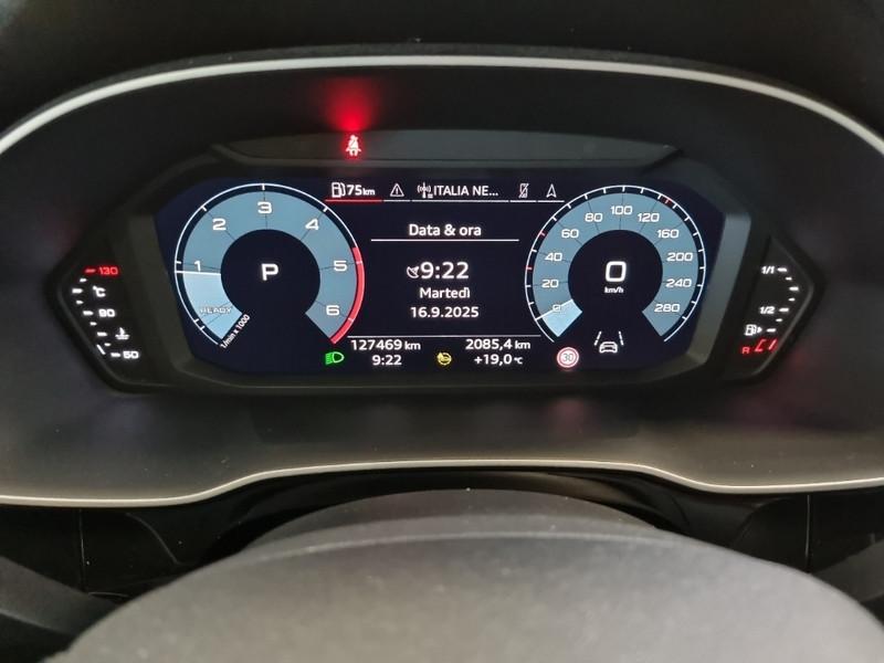 AUDI Q3 35 TDI S tronic Business