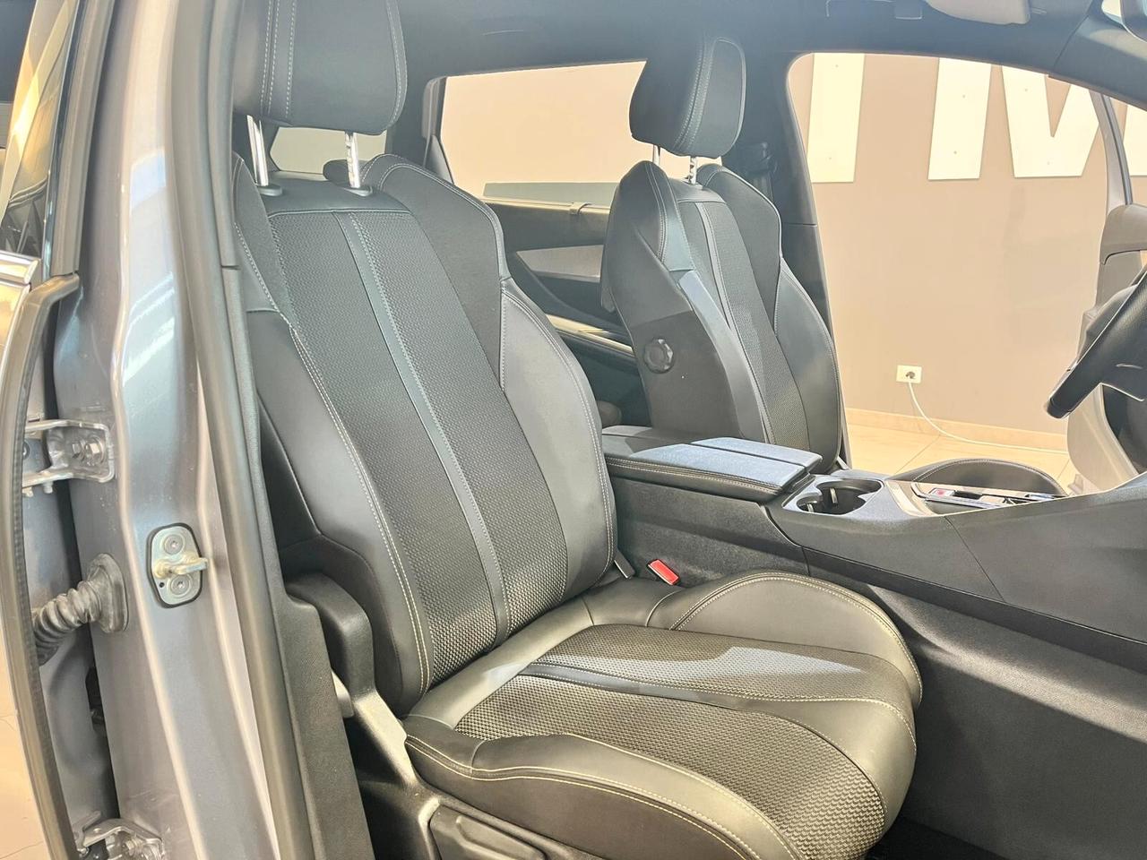 Peugeot 5008 BlueHDi 130 S&S EAT8 GT