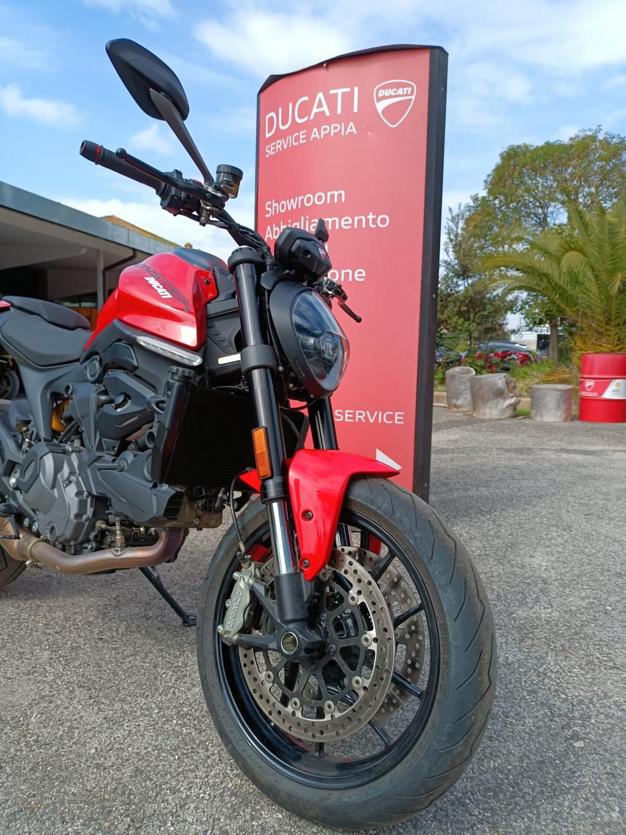 Ducati Monster 937 RED