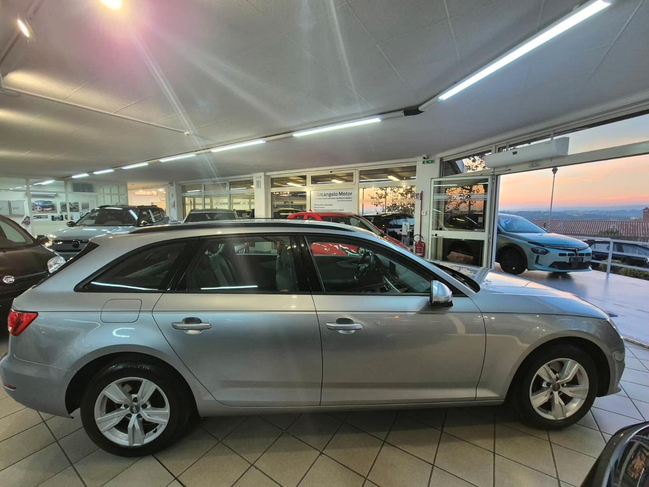 Audi A4 Avant 2.0 TDI 150 CV Business
