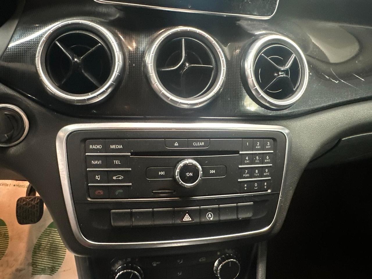 Mercedes-benz CLA 180 CDI Premium