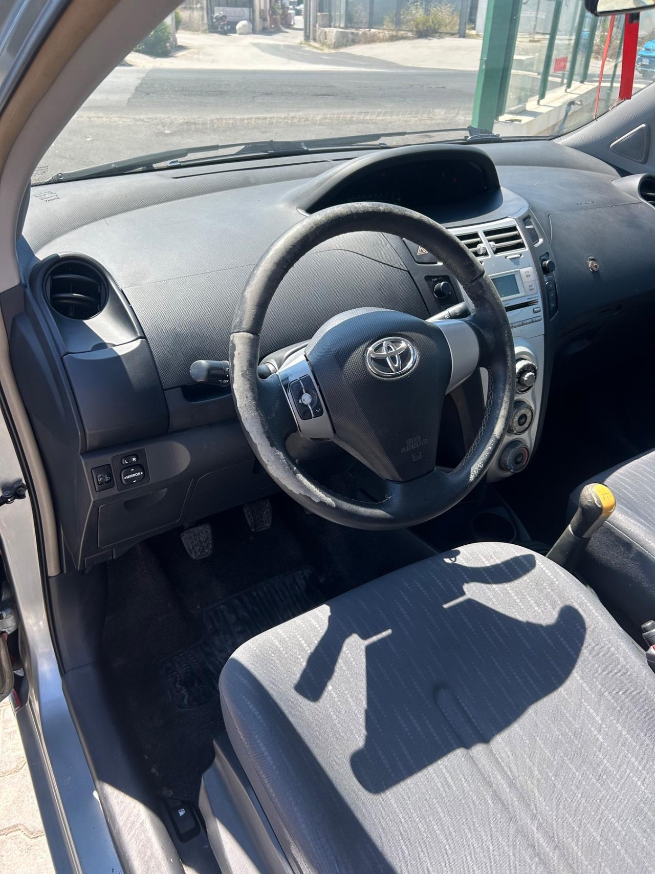 Toyota Yaris Verso 1.3i 16V cat Sol '03