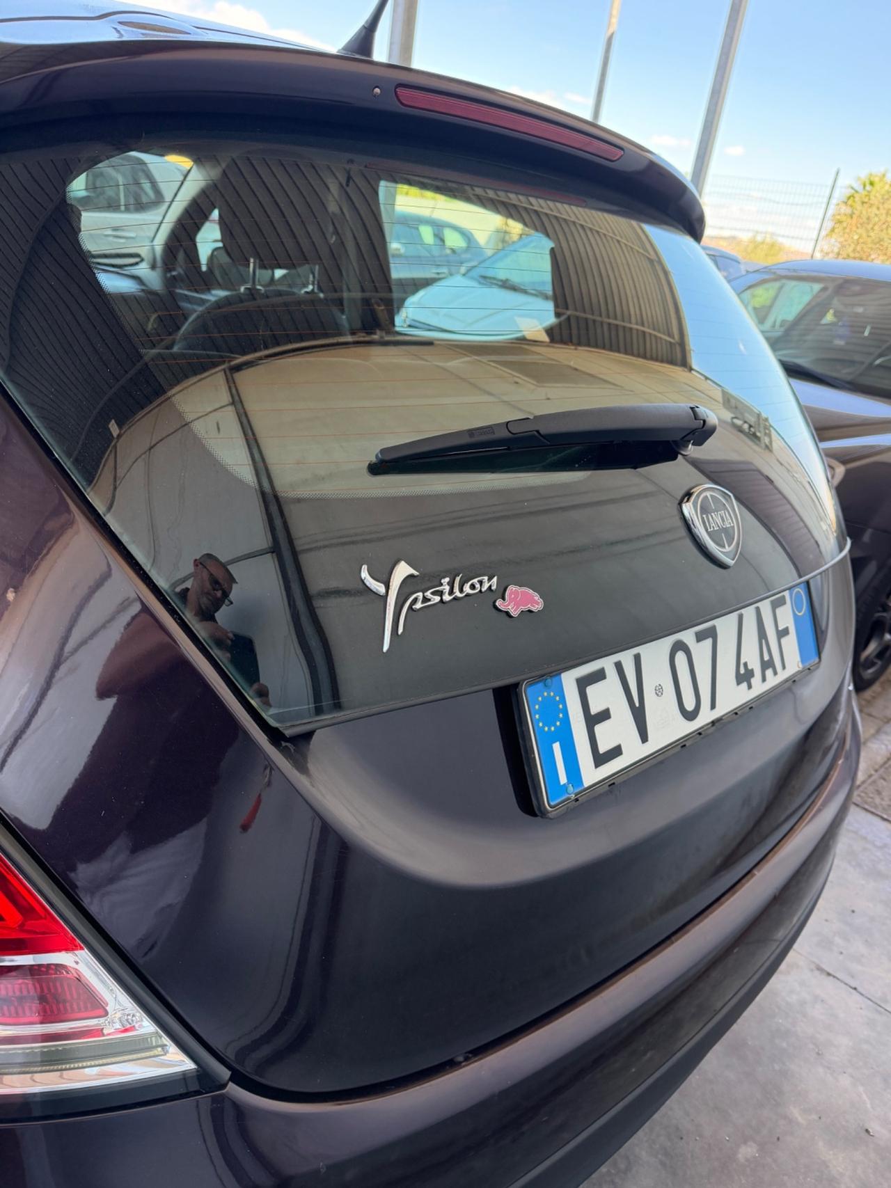 Lancia Ypsilon 1.2 69 CV 5 porte S&S Platinum