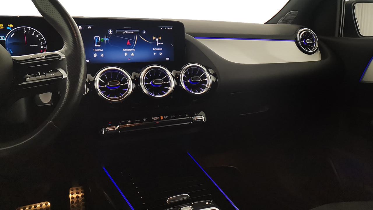 Mercedes-Benz Classe B - W247 2023 - B 250 e phev AMG Line Advanced Plus auto
