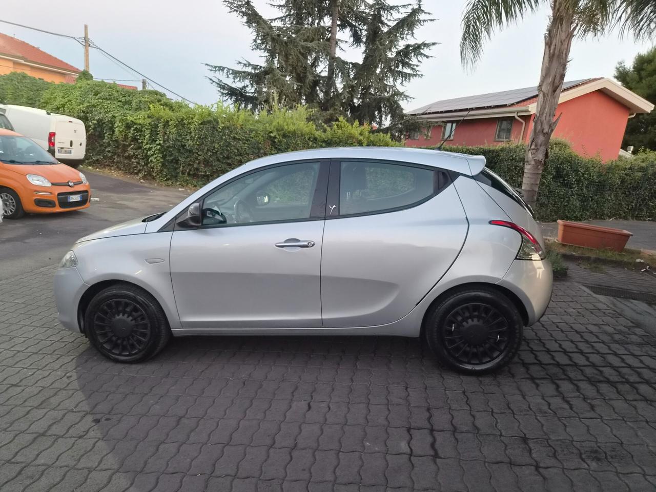Lancia Ypsilon 1.2 69 CV 5 porte Platinum