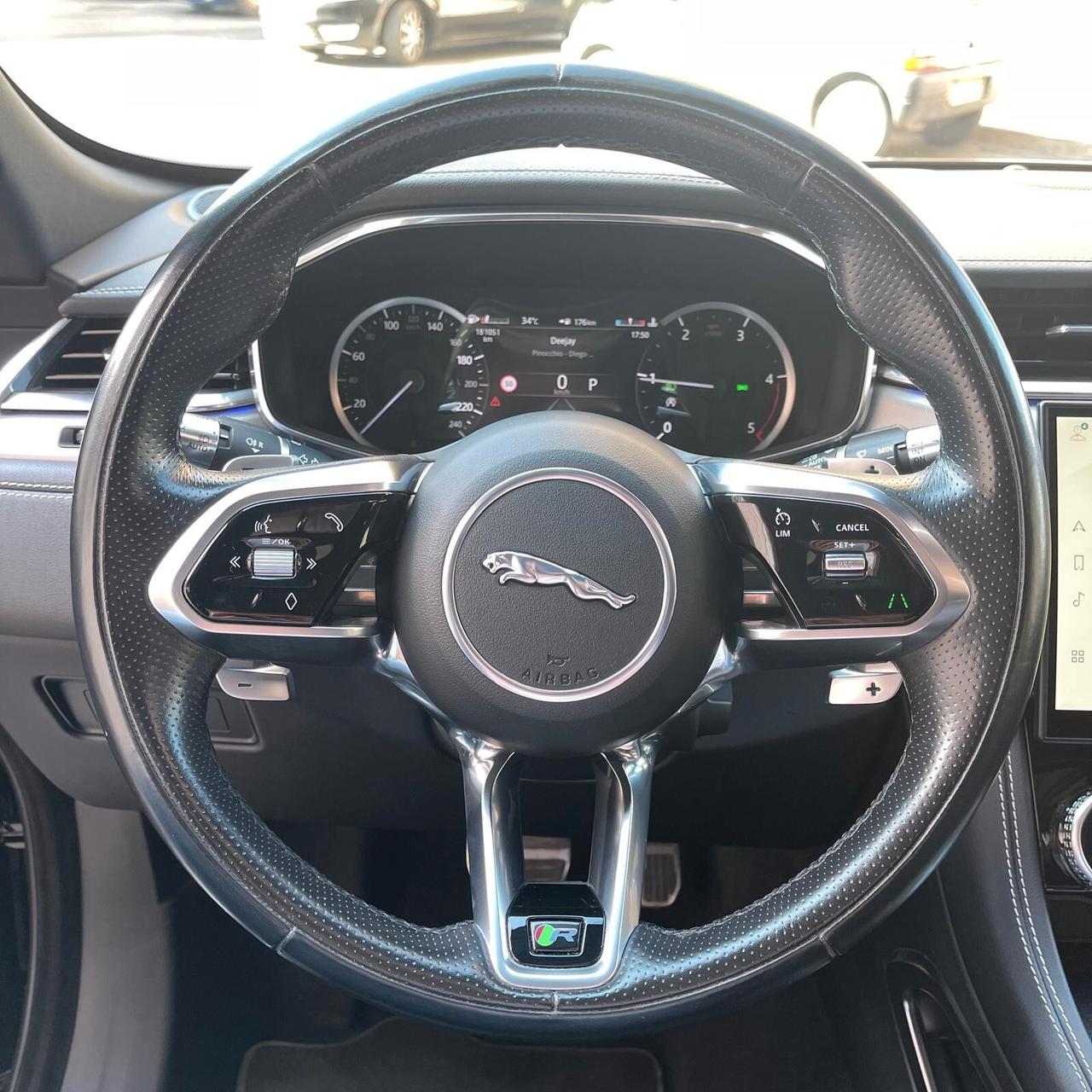 Jaguar F-Pace 2.0 D 204 CV AWD aut. R-Dynamic SE
