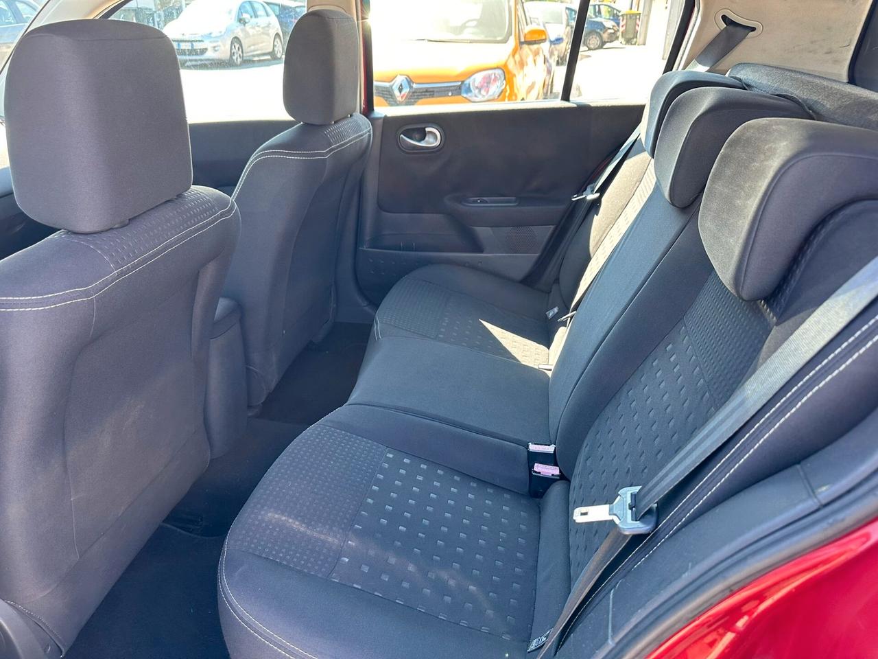 Renault Megane Mégane 1.6 16V 5 porte Luxe Dynamique GPL