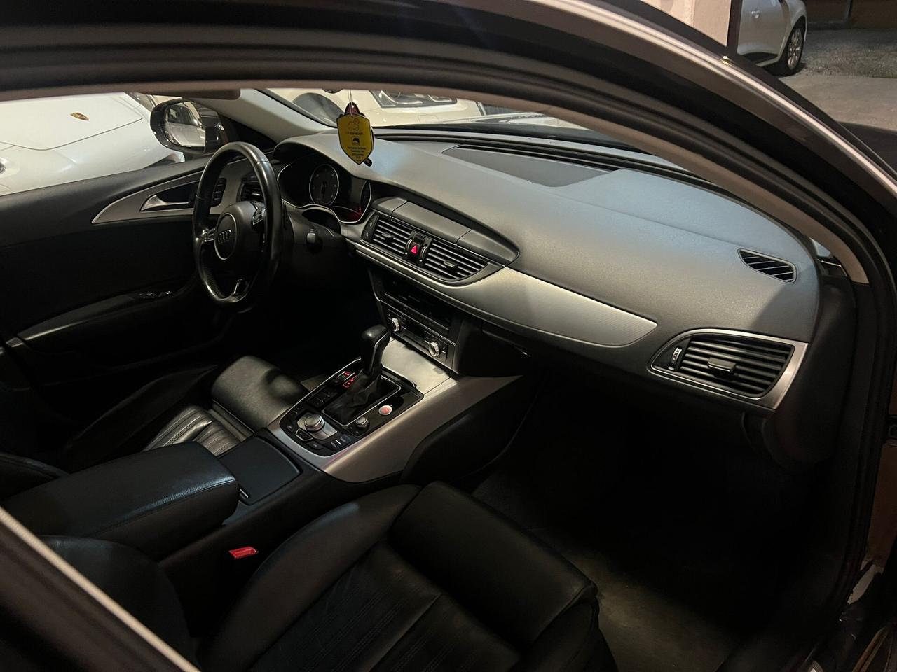 Audi A6 Avant 2.0 TDI ultra S tronic Business Plus