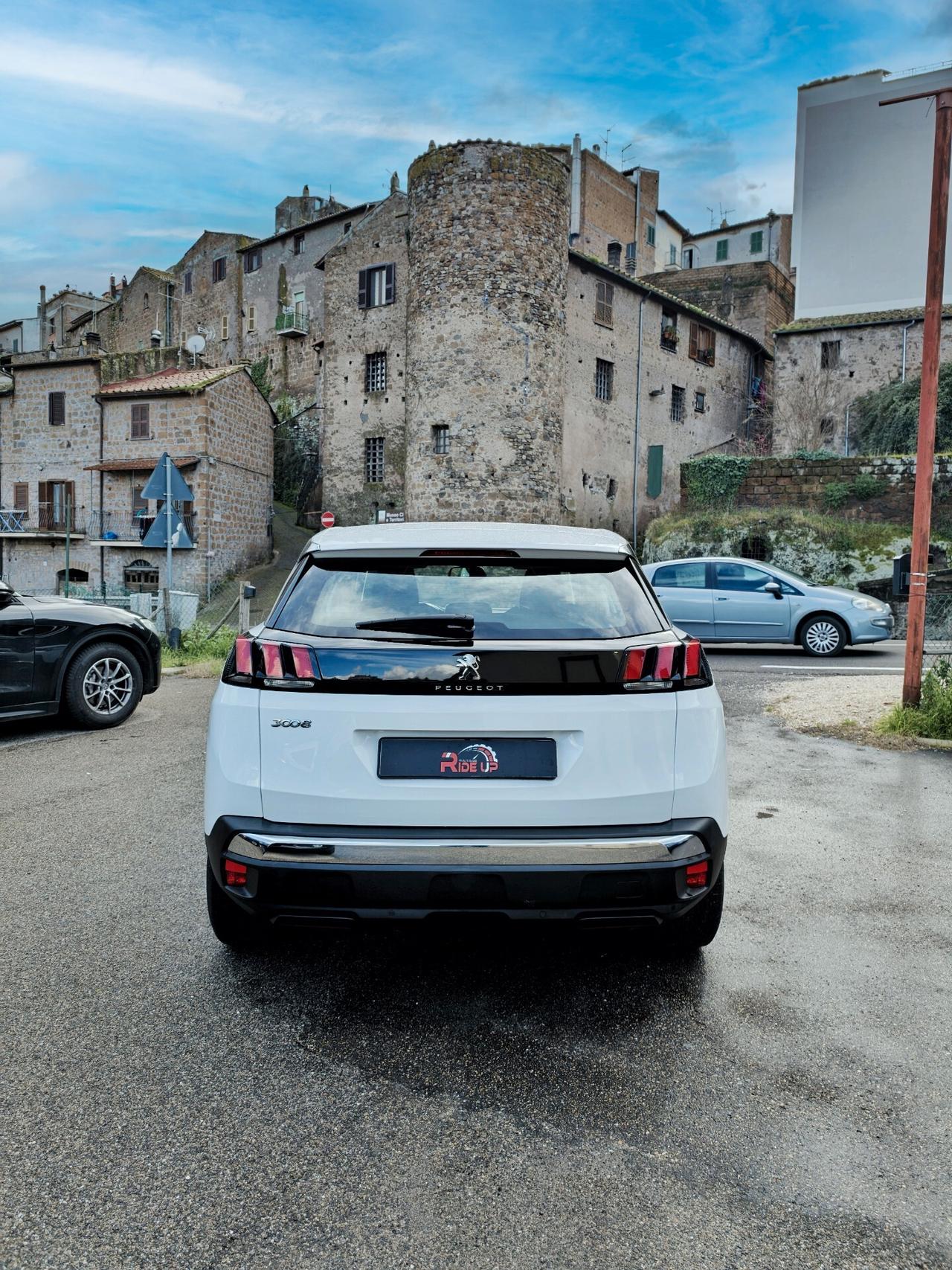 Peugeot 3008 130cv EAT8 Business