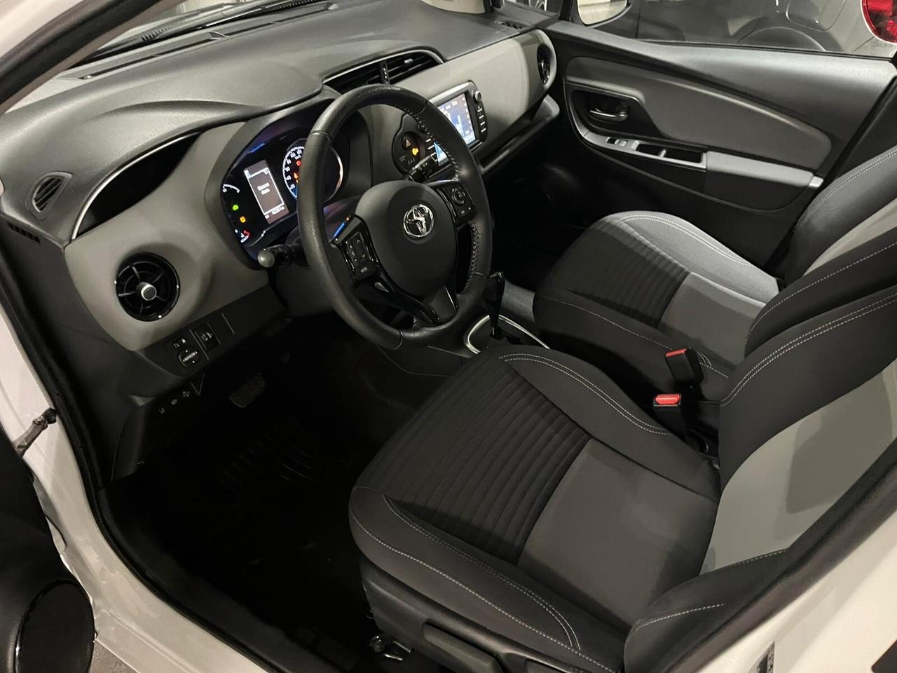 Toyota Yaris 1.5 Hybrid 5 porte Business