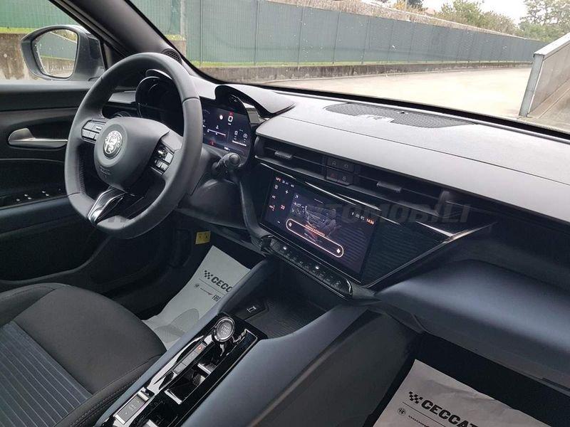 Alfa Romeo Junior Junior 1.2 ibrida 145cv edct6