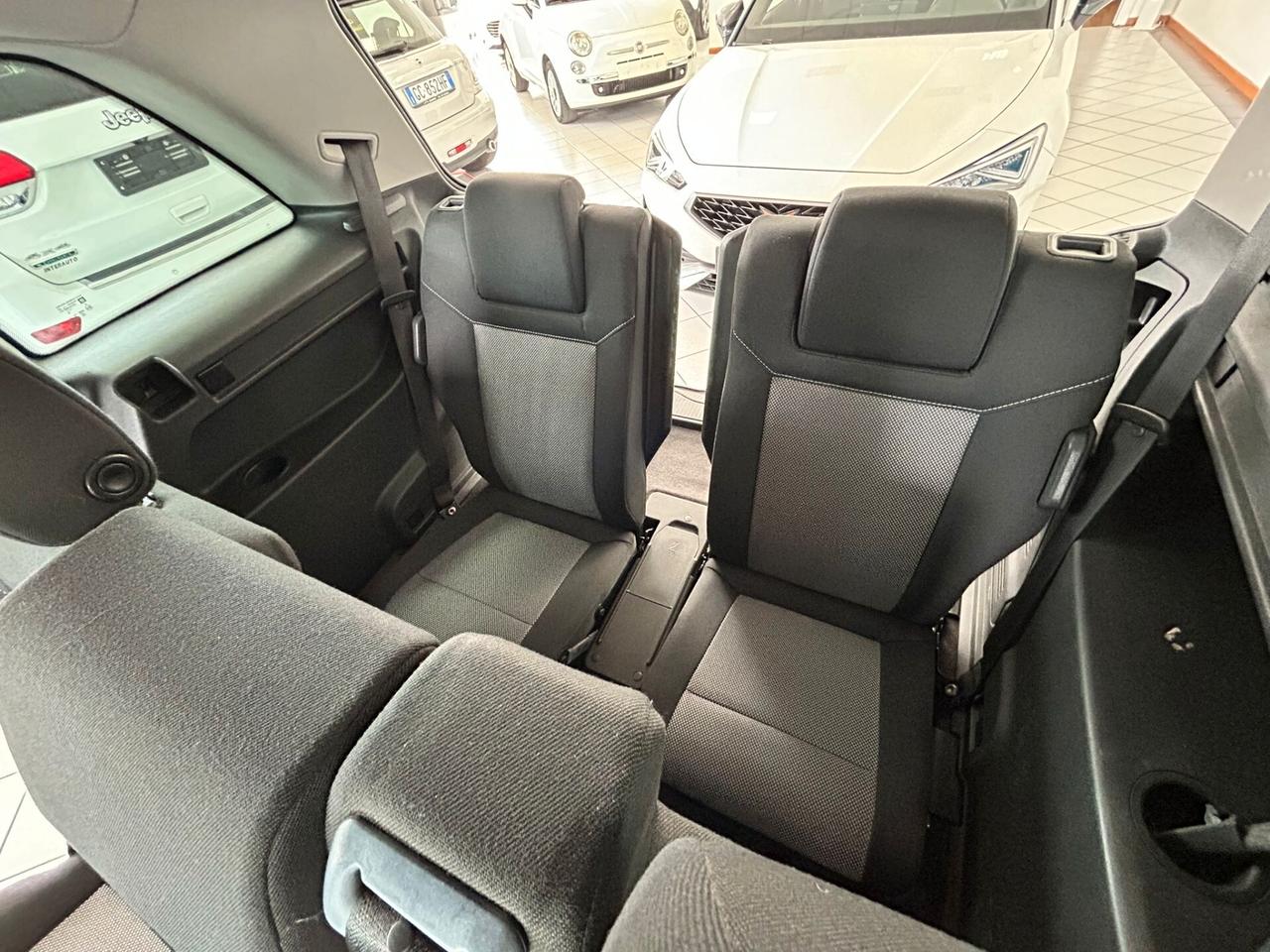 Opel Zafira 1.6 Turbo EcoM 7 POSTI 2011