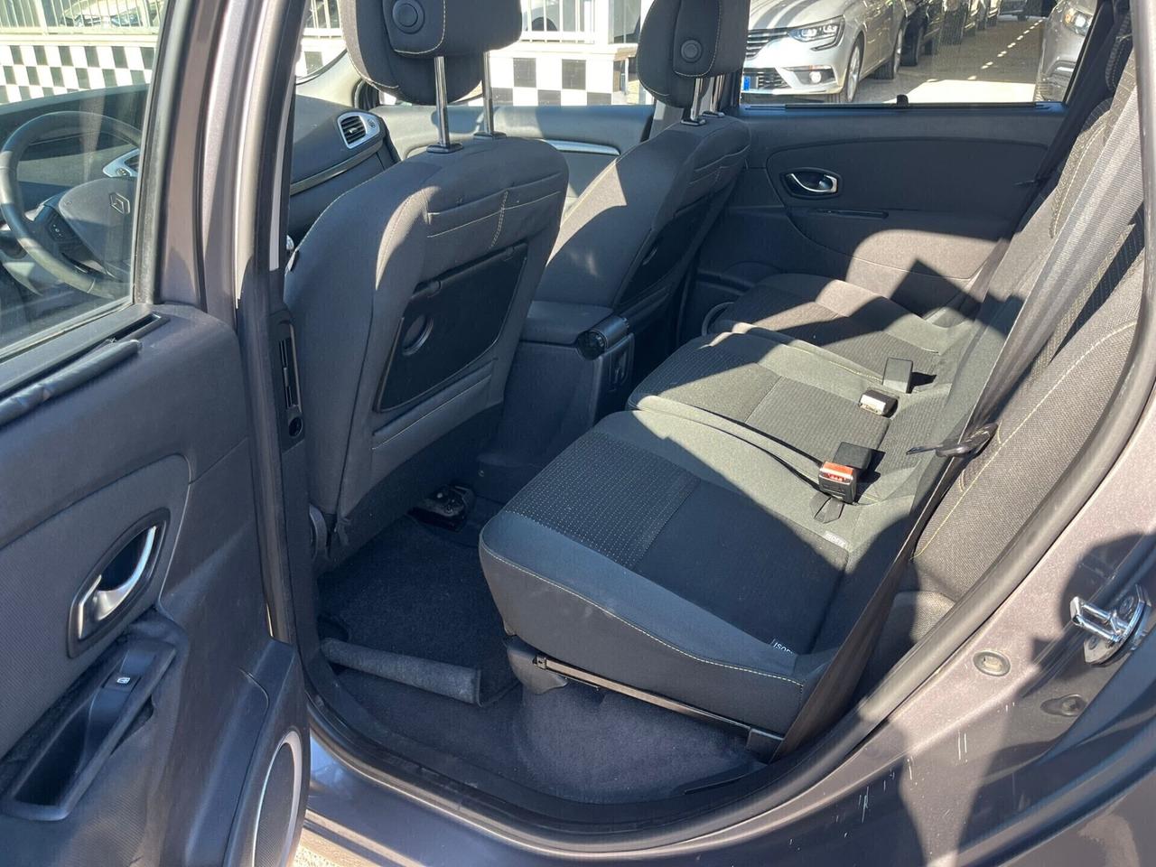 Renault Scenic X Mood 1.5 dCi 110CV Dynamique 2010