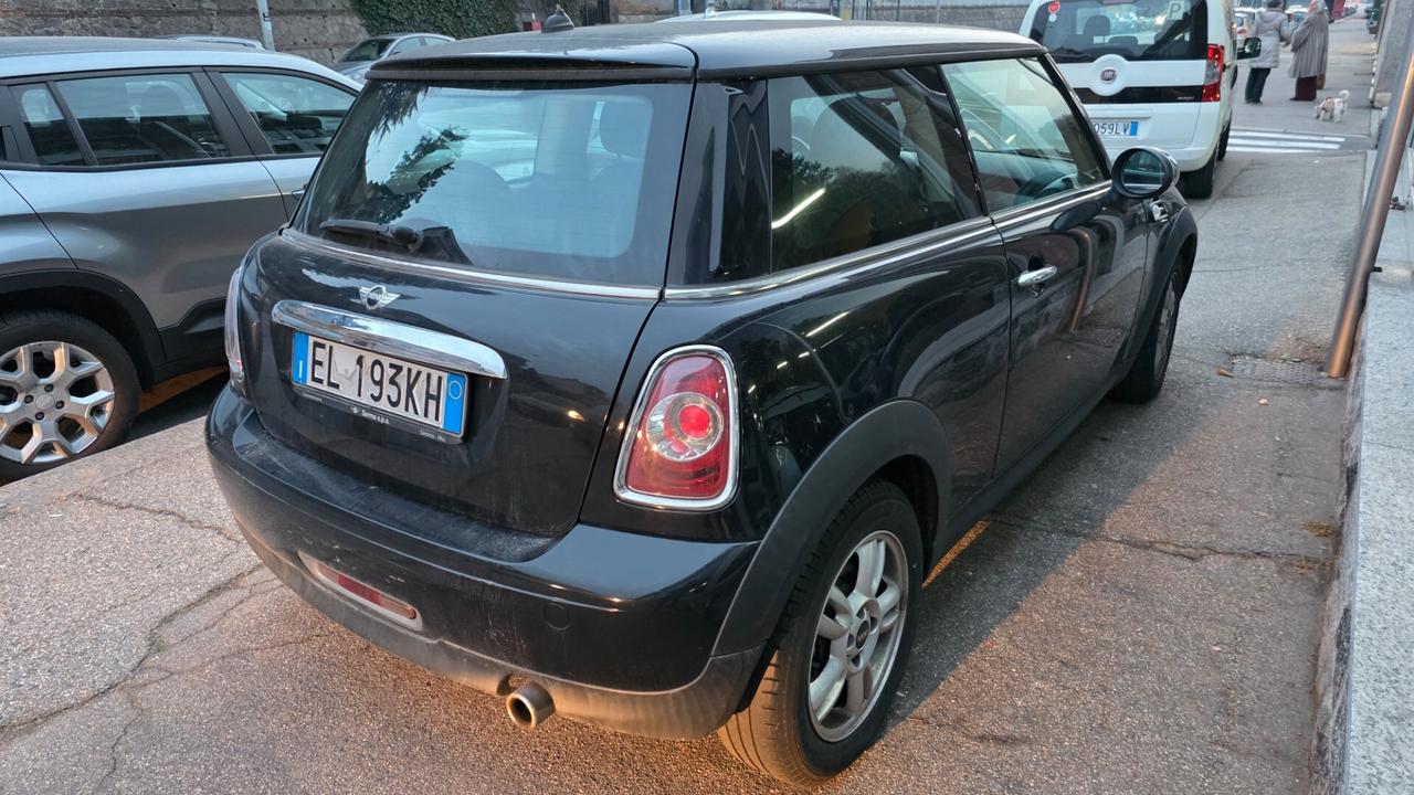 Mini 1.6 16V One (55kW)