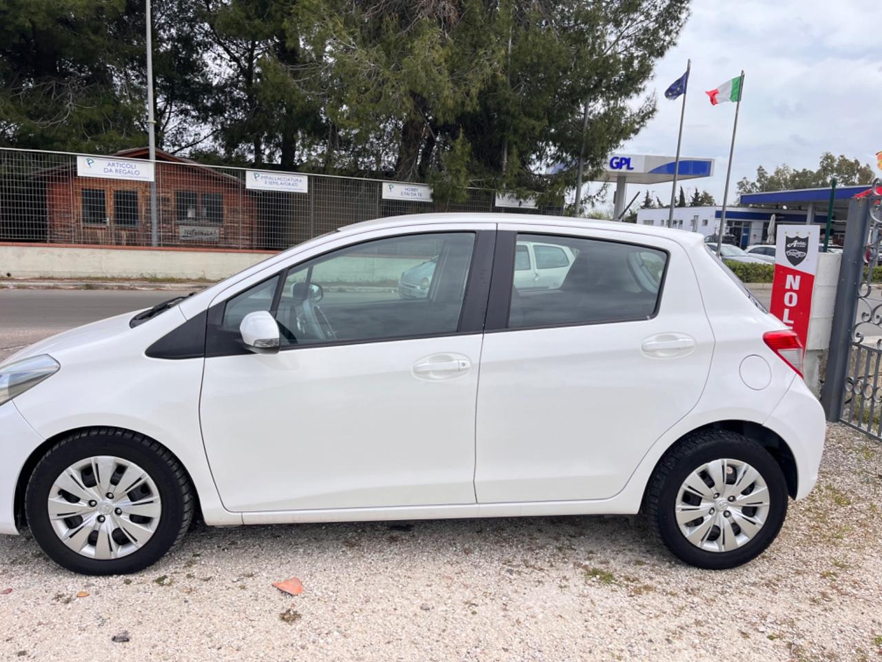 Toyota Yaris 1.4 D-4D 5 porte Active