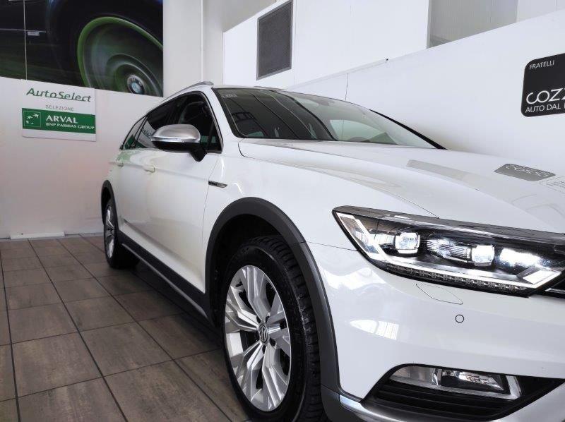 Volkswagen Passat 8ª serie Alltrack 2.0 TDI 190 CV 4MOTION DSG BMT