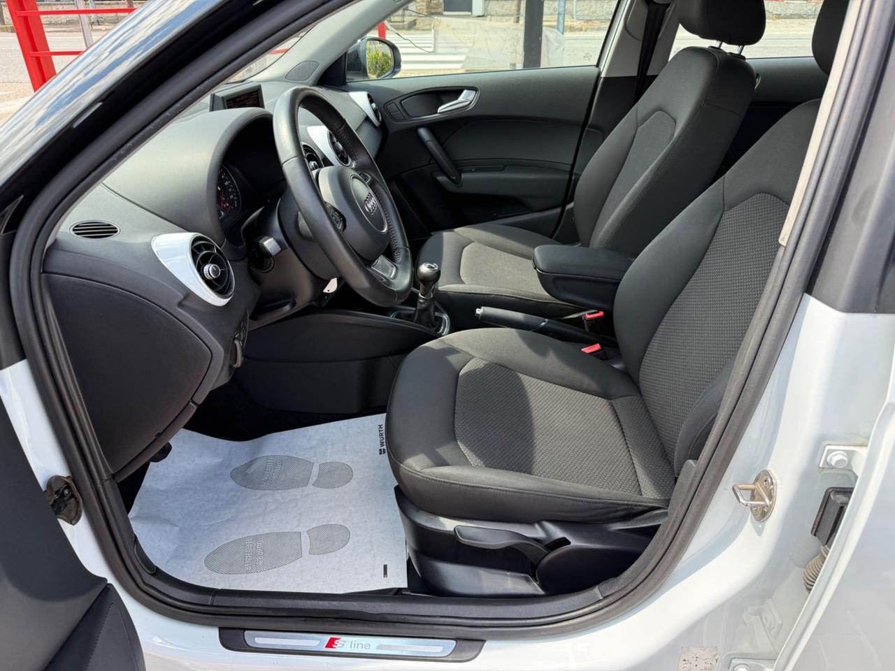 Audi A1 1.2 TFSI S line 5 PORTE -NEOPATENTATI