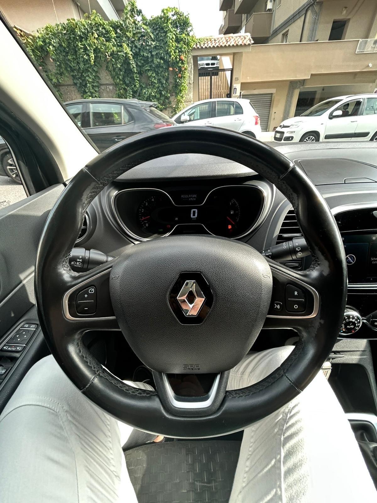 Renault Captur dCi 8V 110 CV Start&Stop Energy Initiale Paris