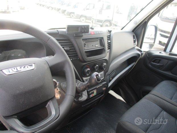 Iveco Daily 35C15 3000 150CVE6 GANCIERE CARNE APPE