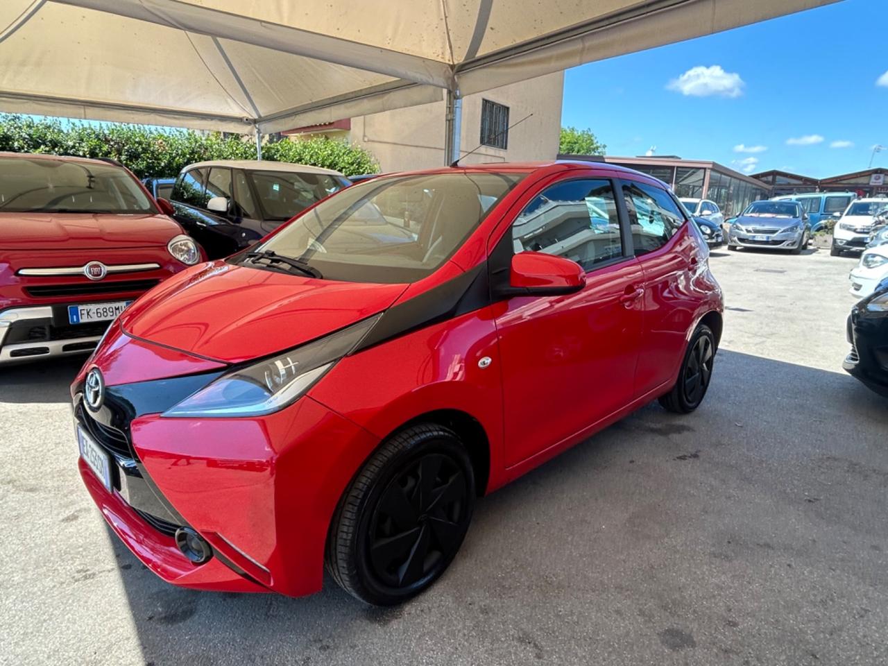 Toyota Aygo 1.0 VVT-i 69 CV 5 porte x-cite MMT
