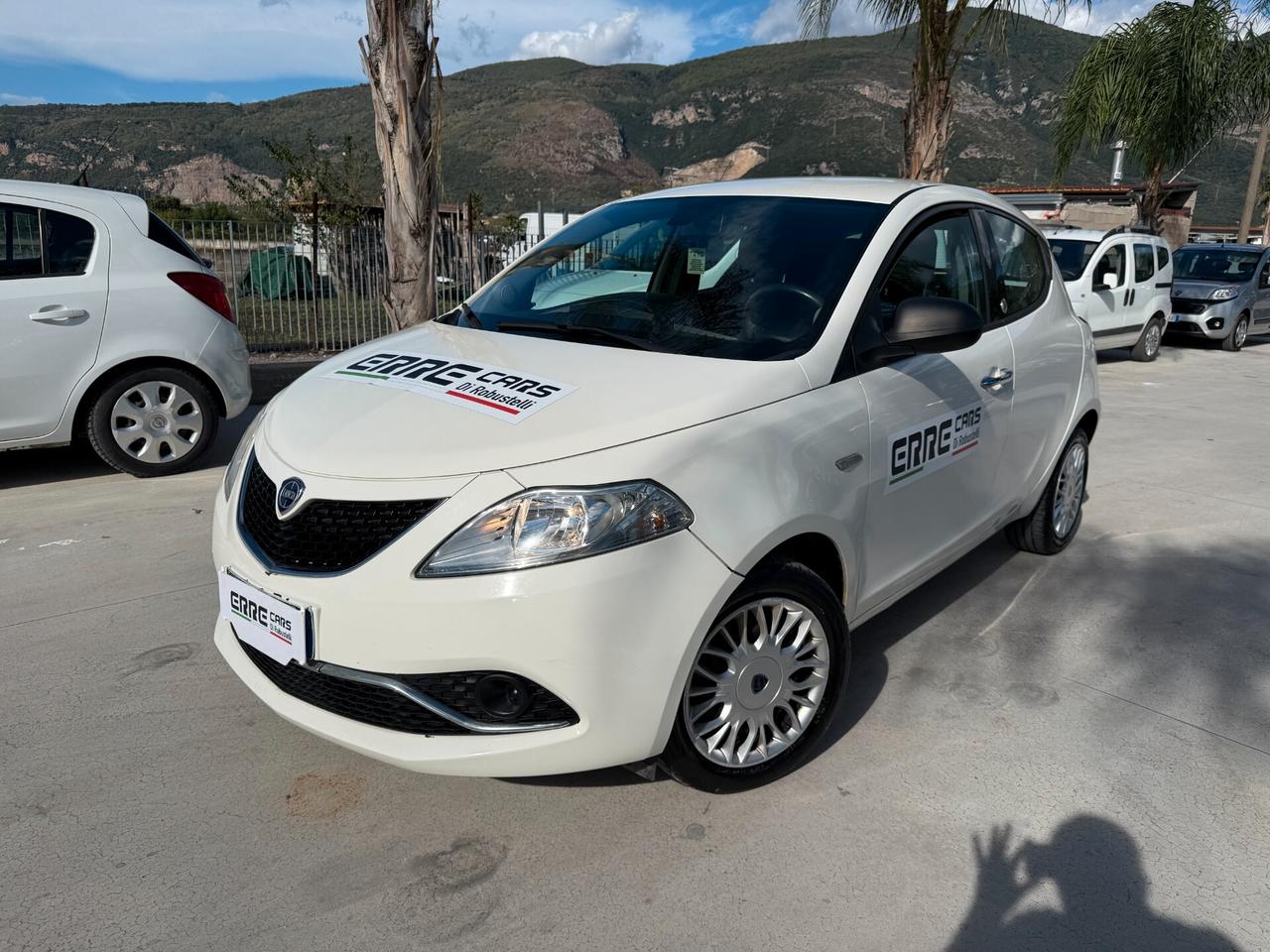 LANCIA YPSILON 2016 1.2 BENZINA/GPL 69 CV