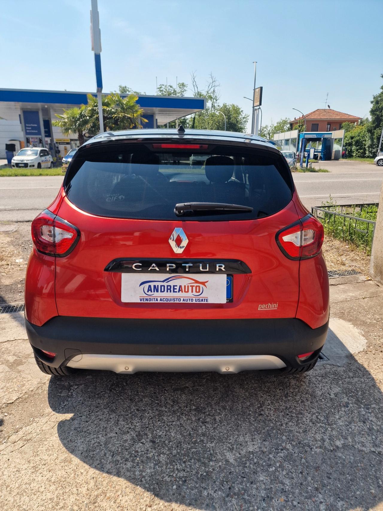 Renault Captur TCe 12V 90 CV UNICPR/ CATENA OK.
