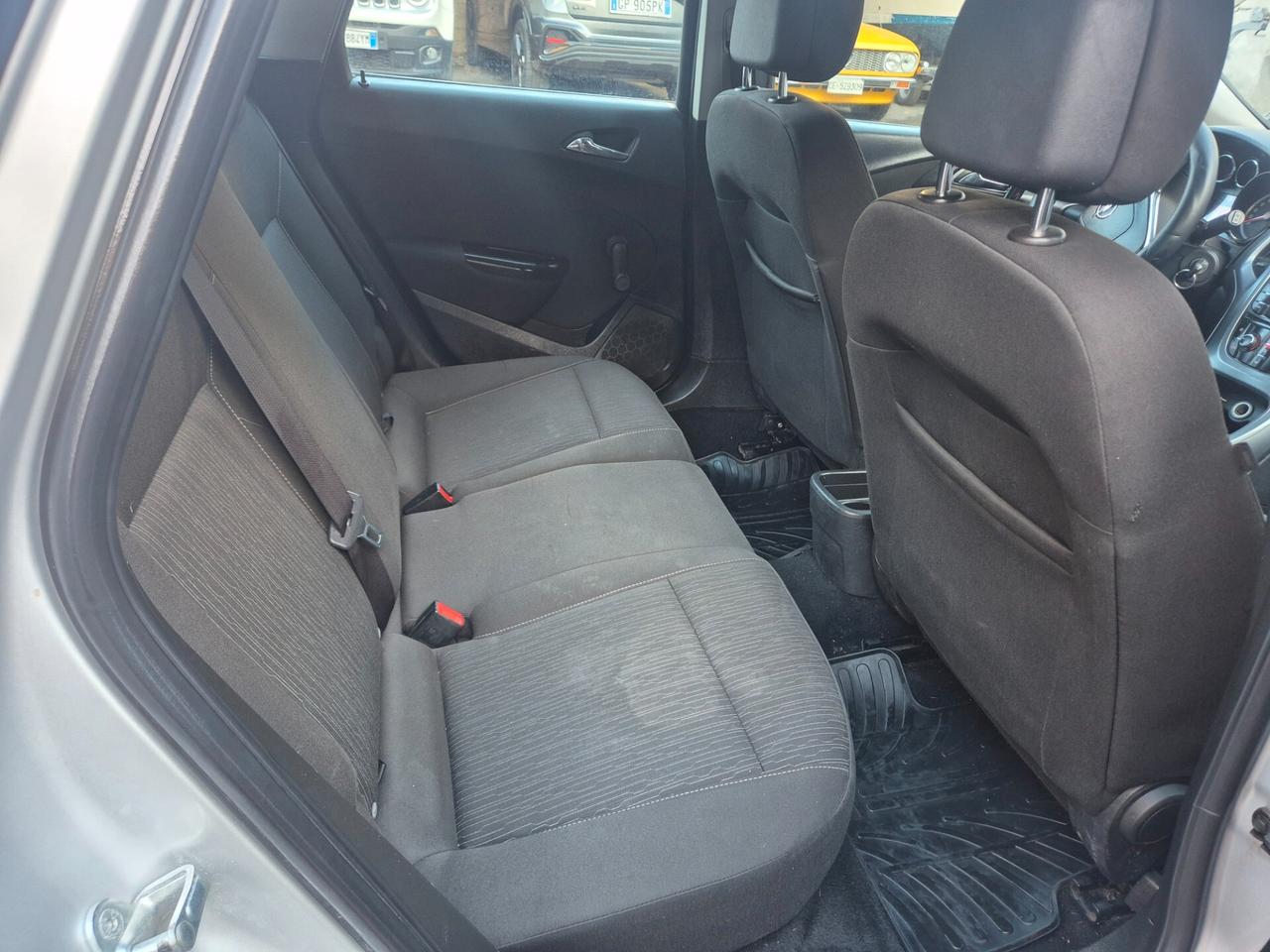 OPEL ASTRA 1.7 DIESEL CON 126000KM DEL 2014