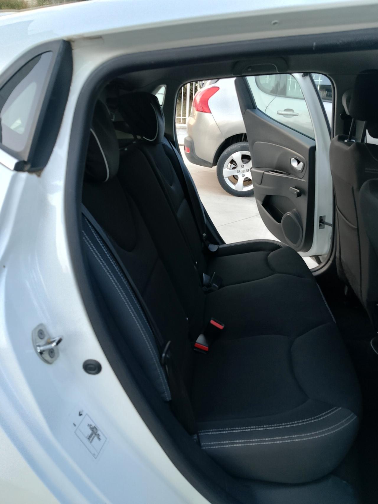 Renault Clio 1.2 75CV 5 porte Zen