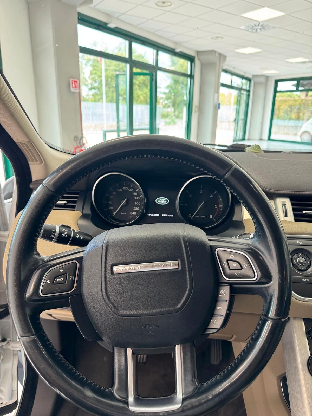 Land Rover Range Evoque 2.2 TD4 5p. Prestige