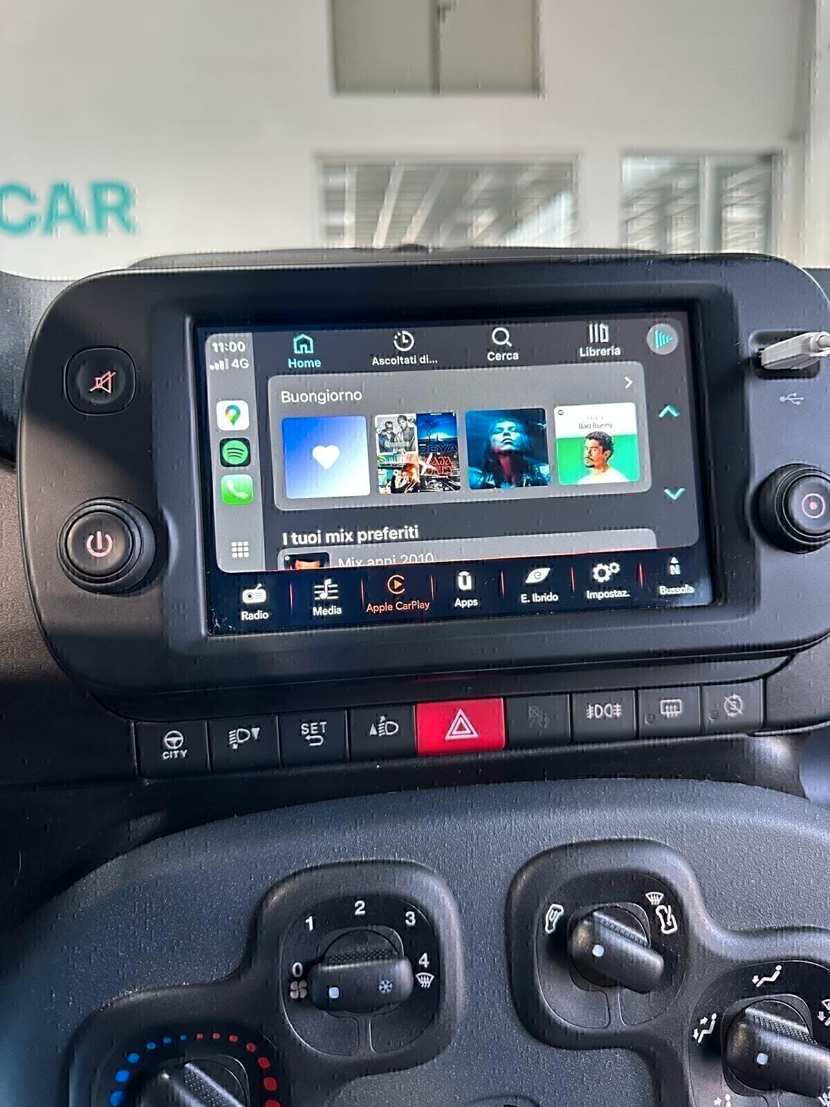 Fiat Panda 1.0 Cross km aziendale 2024 full